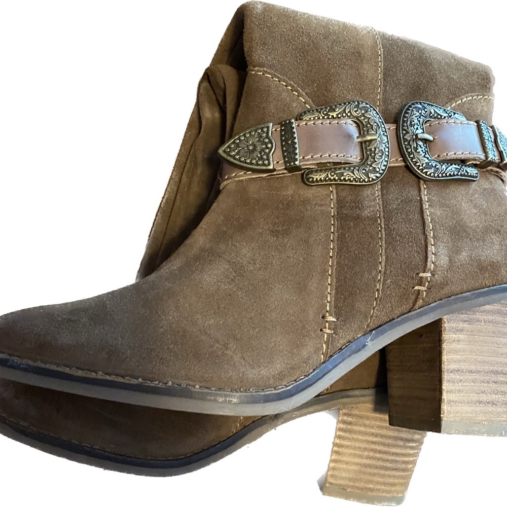 Boots size 6.5